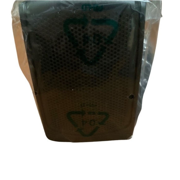 NWT COMPUTER SPEAKER SET - Picture 3 of 5